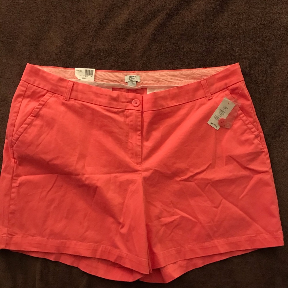 Women’s plus size Crown & Ivy shorts, NWT